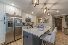Converted Blacksmith shop walking distance to downtown Douglas!